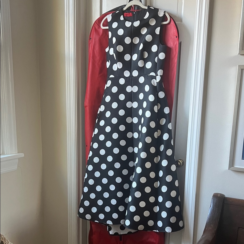 Carolina Herrera black and white high low polka dot gown size 8.